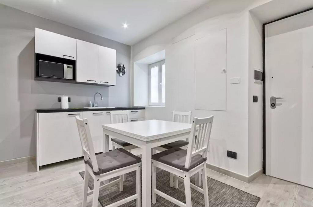 Aurora Apartment *